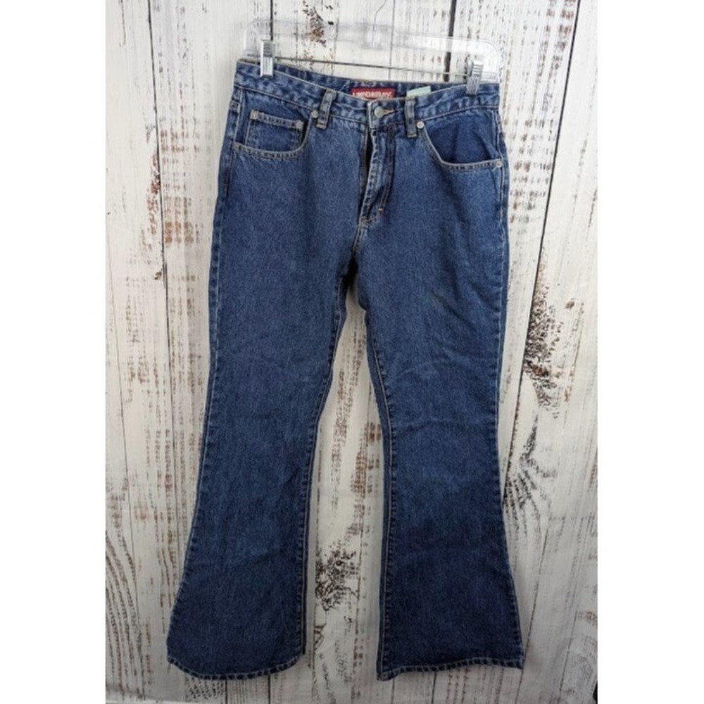 Union Bay Jeans Vintage Juniors Size 7 Mid Rise Flare 32.5 Inseam Dark Wash